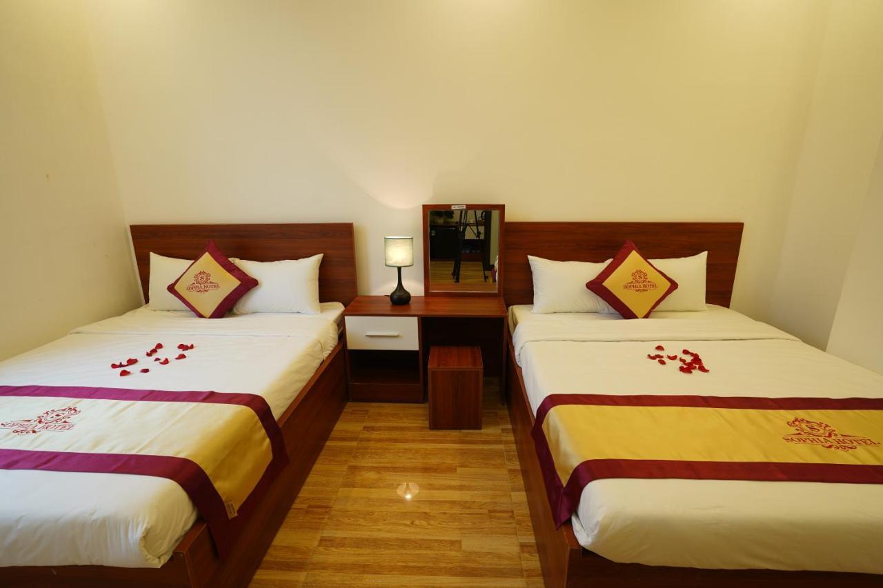 Sapphire Hotel Hue Exterior photo